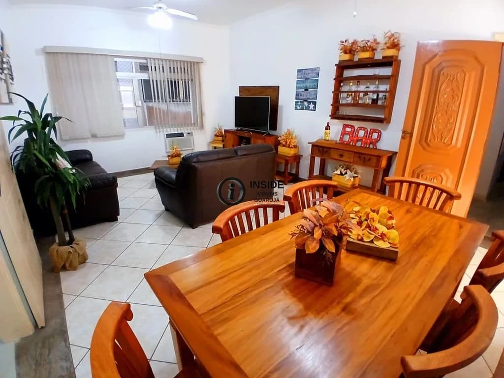 Apartamento 2 quartos, 200m do mar , Enseada. - Apartamento em Enseada SP