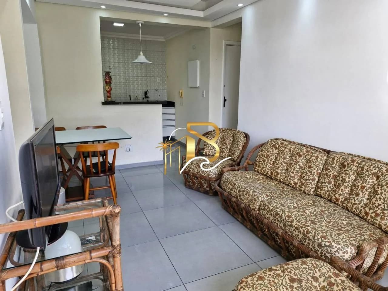 Apartamento com 2 dormitórios à venda, 62 m² por R$ 380.000 - Praia da Enseada - Guarujá/SP - Apartamento em Praia da Enseada SP