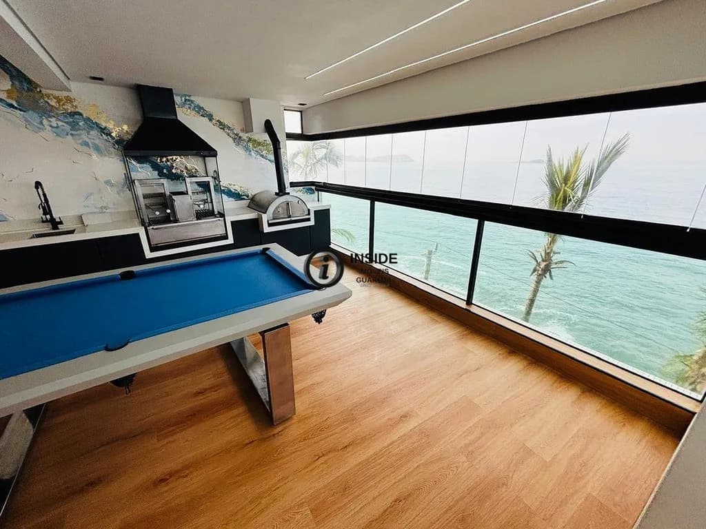 Apartamento com 3 suítes + dependência no guarujá - Apartamento em Pitangueiras SP