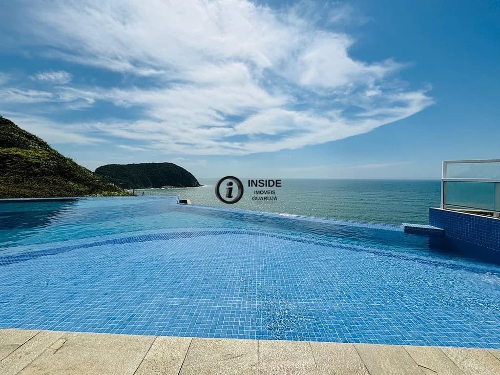 Apartamento duplex na praia da enseada, 2 suites - Apartamento em Enseada SP