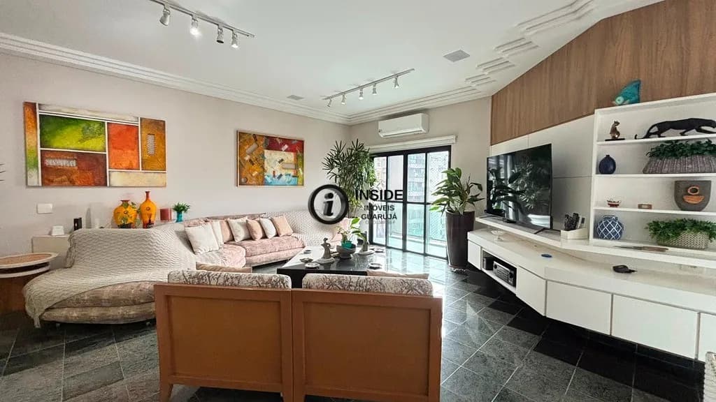 Apartamento para locação com 4 quartos no Guarujá - Apartamento em Pitangueiras SP