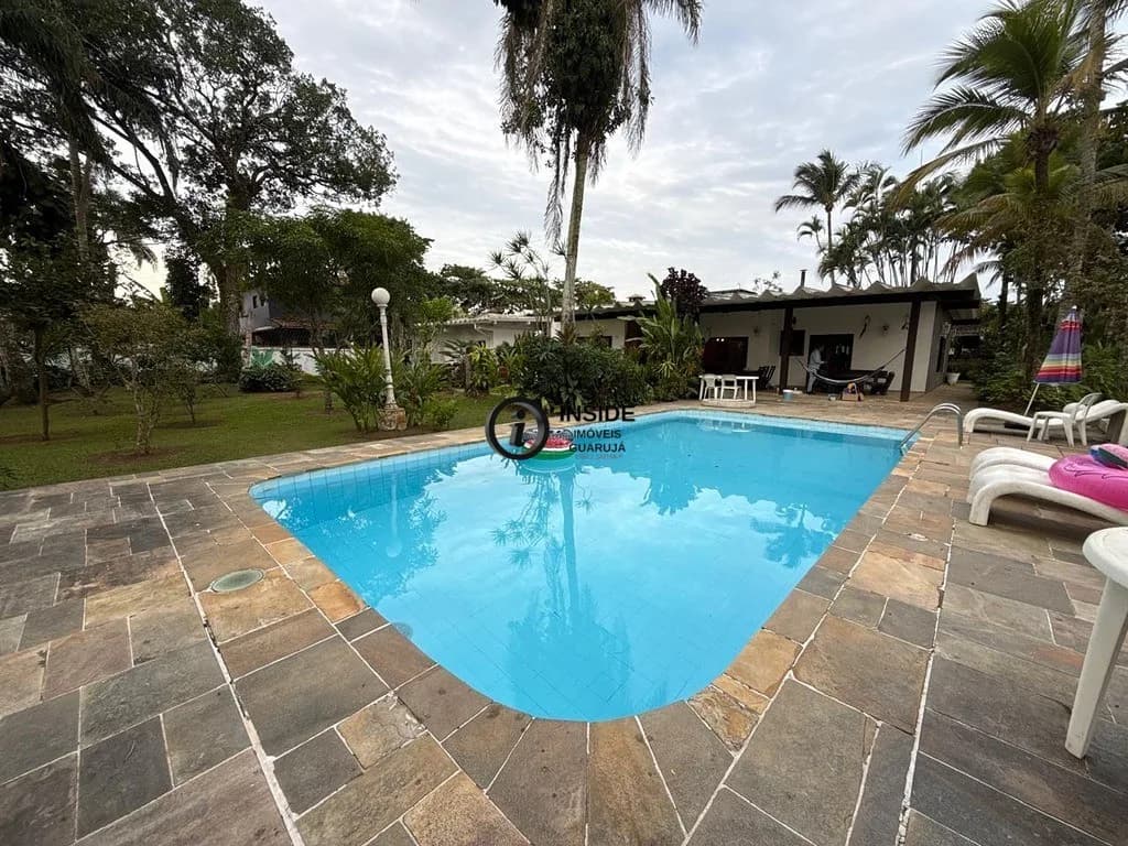 Casa à venda com 7 quartos na praia do Pernambuco - Casa em Praia do Pernambuco SP
