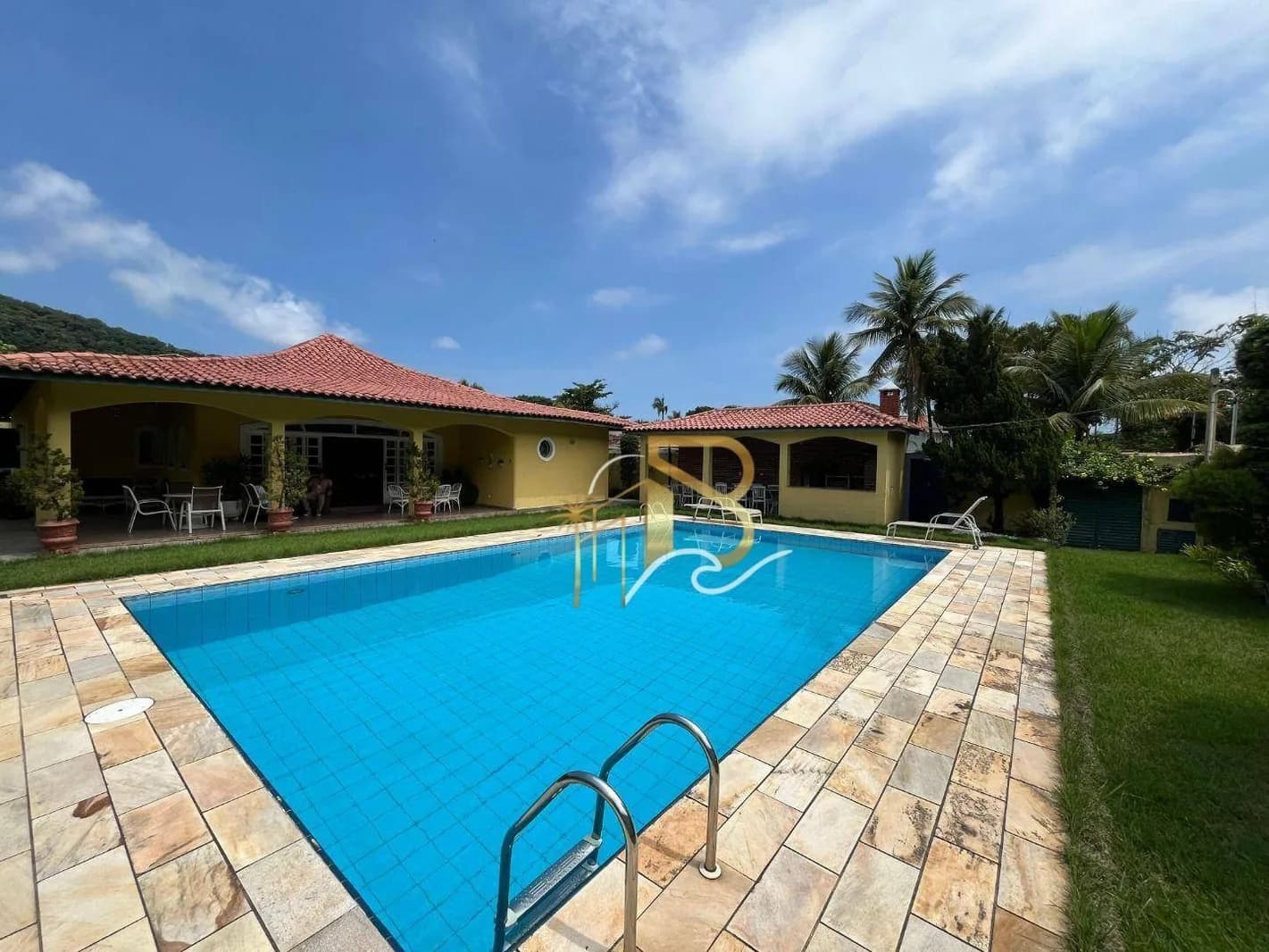 Casa com 5 dormitórios à venda, 390 m² por R$ 1.800.000,00 - Guaiuba - Guarujá/SP - Casa em Guaiúba SP