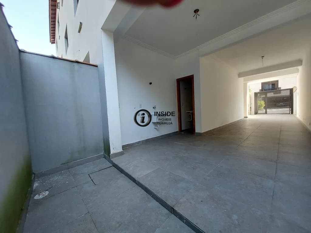 Casa nova com 2 suítes na praia da enseada - Casa em Enseada SP