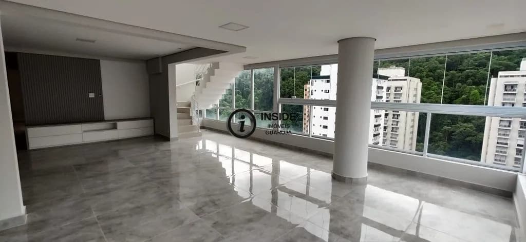 Cobertura duplex com 3 suítes e jacuzzi privativa - Apartamento em Pitangueiras SP