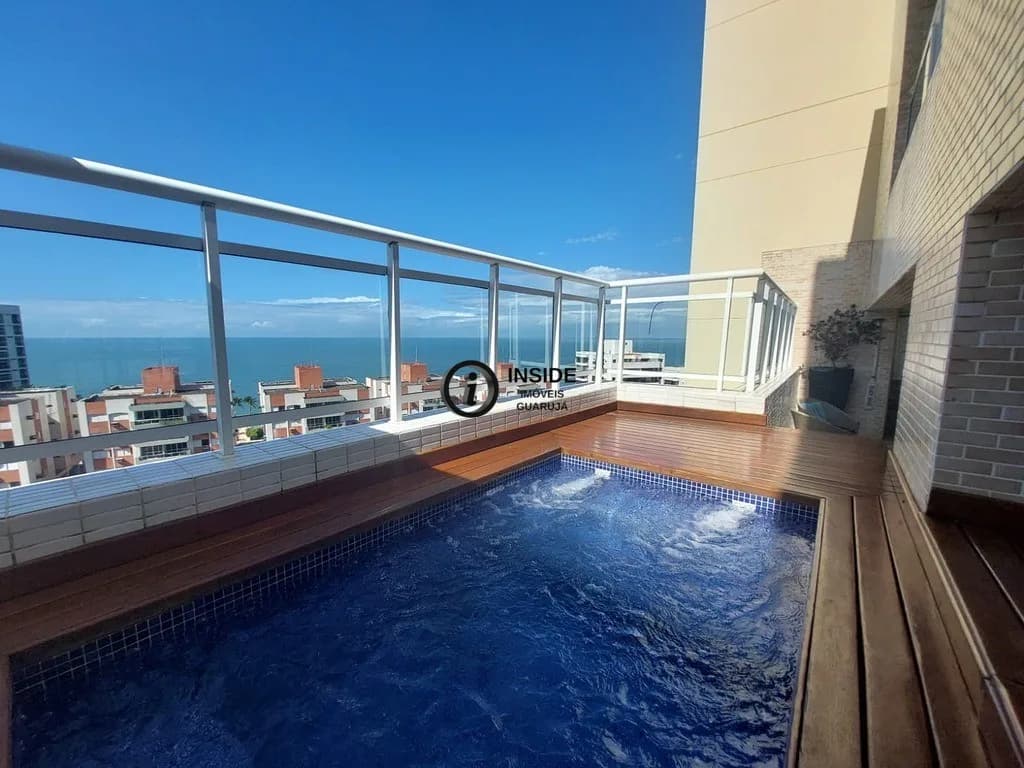 Cobertura duplex com 4 suítes na praia da enseada - Apartamento em Enseada SP