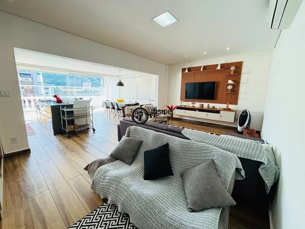 Cobertura para venda e locação com 4 quartos - Apartamento em Enseada SP