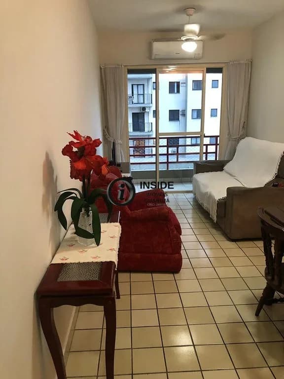 Praia da Enseada / Apartamento com 2 quartos - Apartamento em Enseada SP